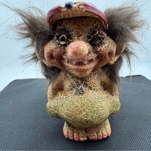 Vtg Original Nyform Norwegian Handmade Troll Figure 4” Norway Cap w/Original Tag